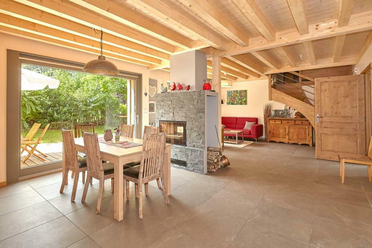 La Maison Des Coeurs Attignat-Oncin Exteriér fotografie
